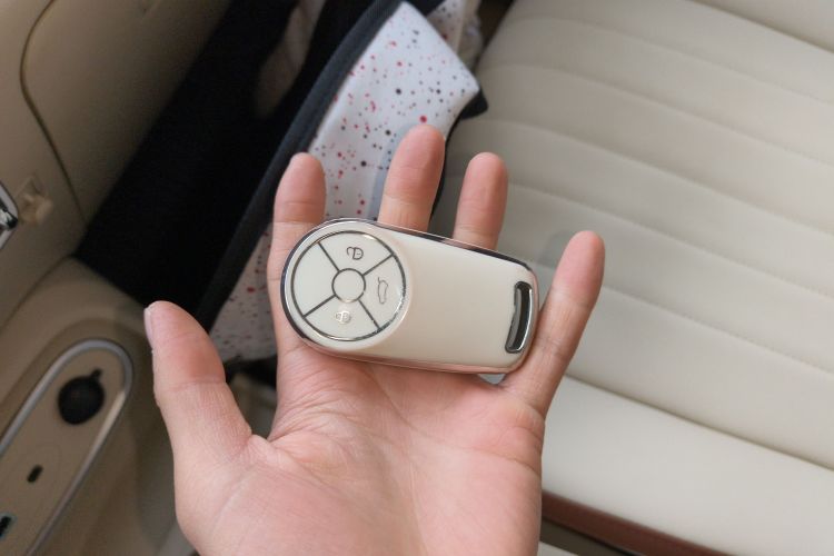 欧拉好猫 2023款 401km标准续航 豪华型 磷酸铁锂中控内饰7001