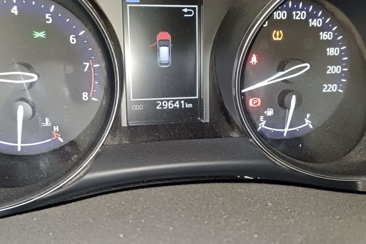 丰田 奕泽IZOA 2018款 2.0L 奕驰版 国VI中控内饰15