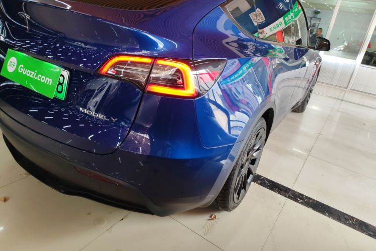 特斯拉 Model Y 2022款 改款 后轮驱动版车身外观6006