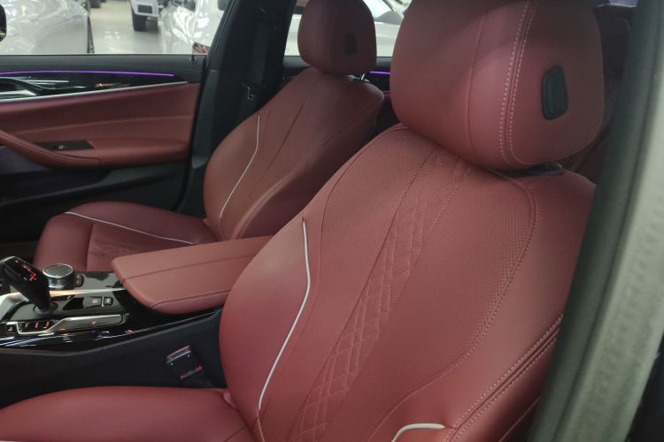 宝马5系 2022款 改款二 525Li M运动套装局部细节19