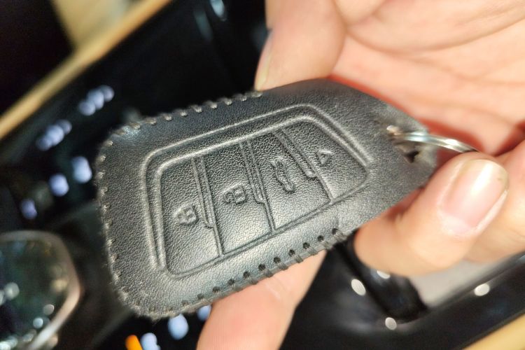 腾势D9 2022款 DM-i 970 四驱旗舰型中控内饰11