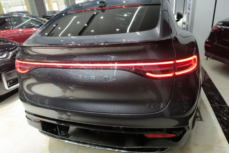 鸿蒙智行 智界R7 2024款 纯电 802km Max车身外观6