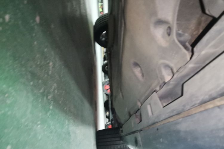 路虎 发现运动版 2020款 249PS R-Dynamic 性能科技版 5座局部细节9002