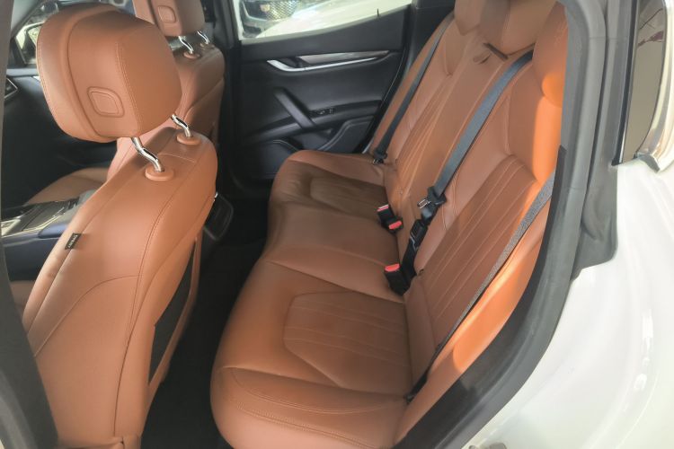 玛莎拉蒂 Ghibli 2014款 3.0T 标准版中控内饰21