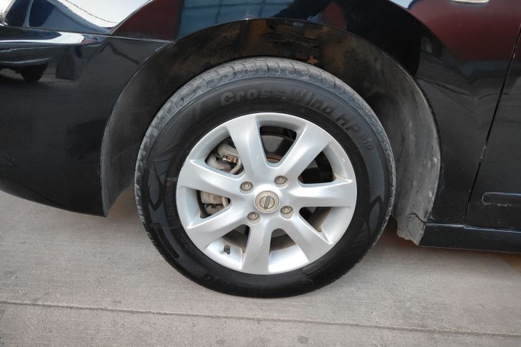 日产 轩逸 2012款 经典 1.6XE 自动舒适版车身外观6003