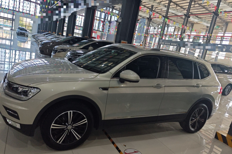 大众 途观L 2019款 改款 330TSI 自动两驱全景舒适版 国VI车身外观6003