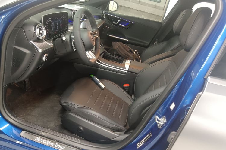 奔驰C级 2023款 改款二 C 260 L 运动版中控内饰19