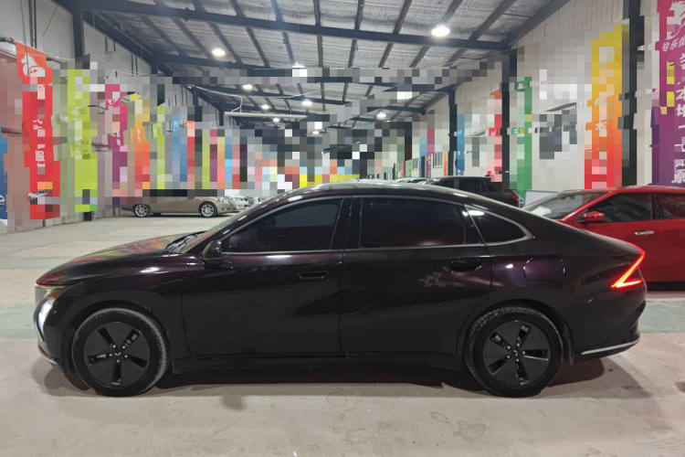 五菱汽车 五菱星光 2024款 共创版 70 标准型车身外观4