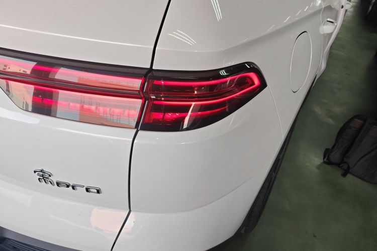 比亚迪 宋Pro新能源 2023款 冠军版 DM-i 110KM卓越型车身外观9