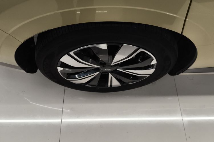 长安启源A07 2023款 增程 200 Max车身外观6008