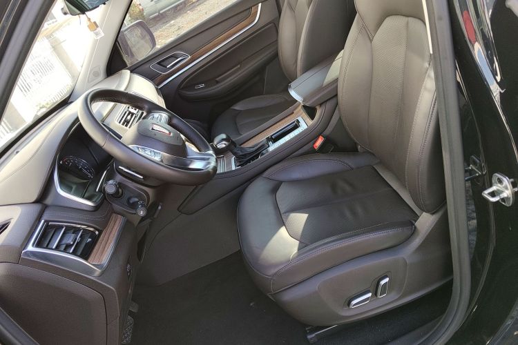 荣威RX8 2019款 30T 智联网两驱超群旗舰版中控内饰19