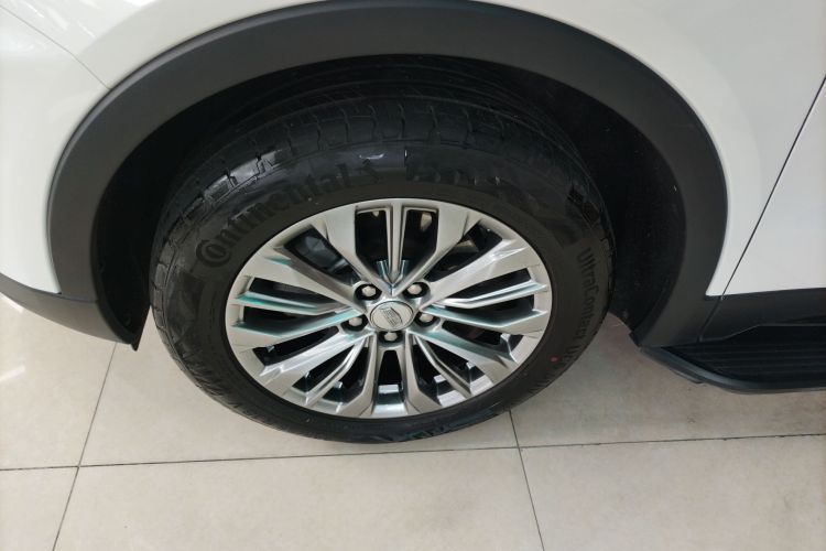 凯迪拉克XT4 2024款 28T 两驱豪华型车身外观6007