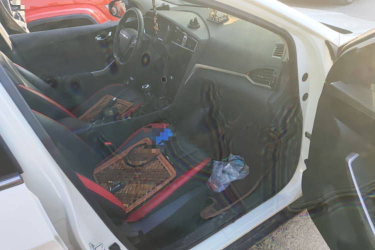 启辰D60 2018款 1.6L 手动智联精英版局部细节9005