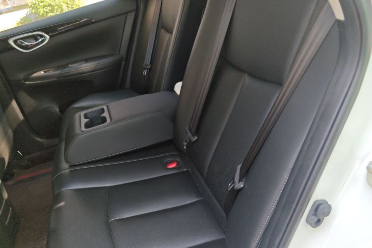 日产 轩逸 2022款 经典 1.6XL CVT豪华版中控内饰21