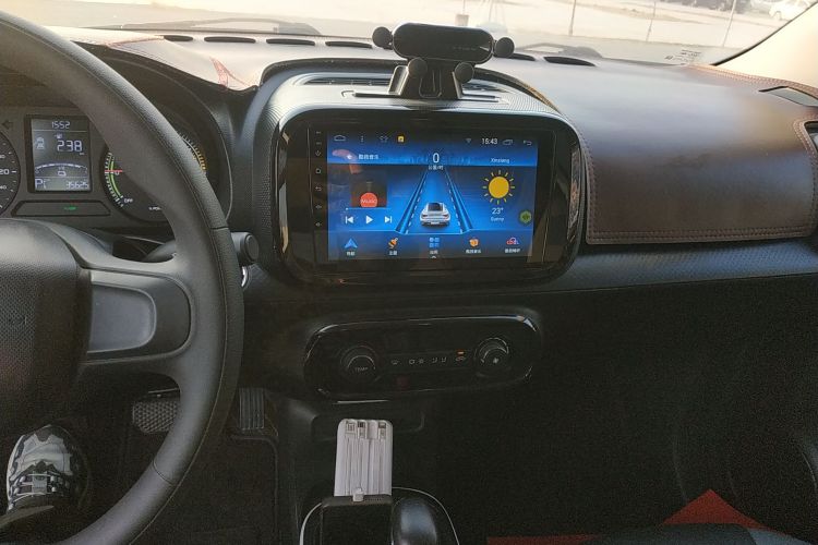 荣威 科莱威CLEVER 2022款 311km元气啵啵版中控内饰16