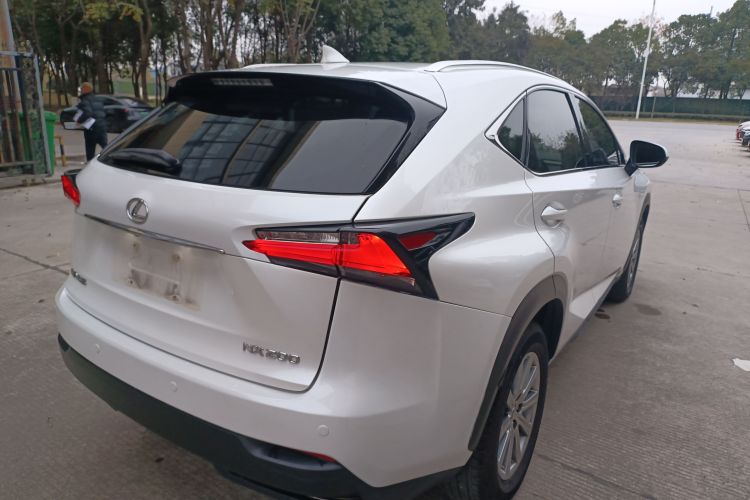 雷克萨斯NX 2015款 200 全驱 锋尚版车身外观7