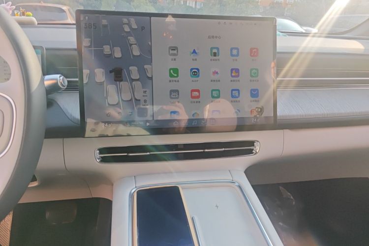 小鹏G6 2025款 625 长续航 Max 科技版中控内饰16