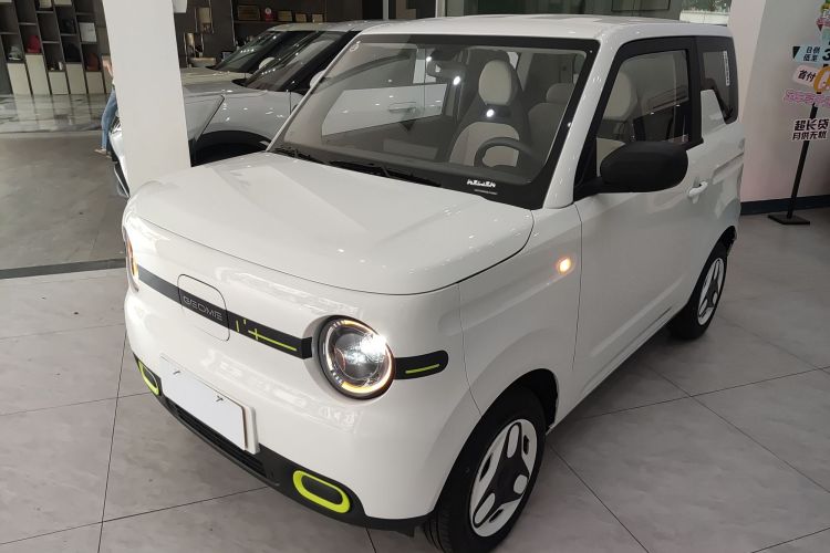 吉利银河 熊猫 2025款 210km 元气熊车身外观1