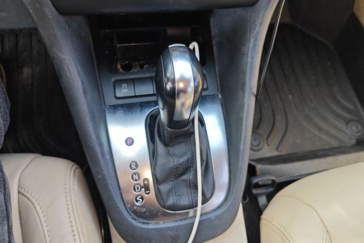 大众 高尔夫 2012款 1.6 自动舒适型局部细节18