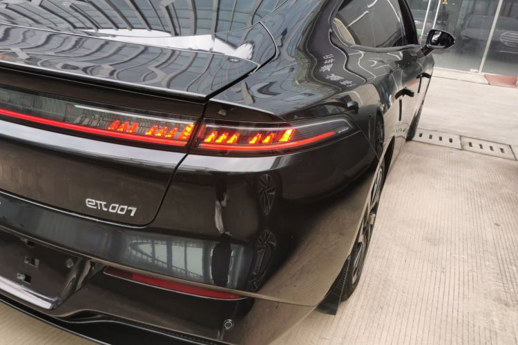 东风奕派 eπ007 2024款 530Pro版车身外观9