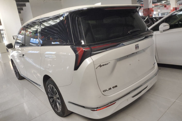 别克GL8 2025款 陆尊 智享版车身外观6003