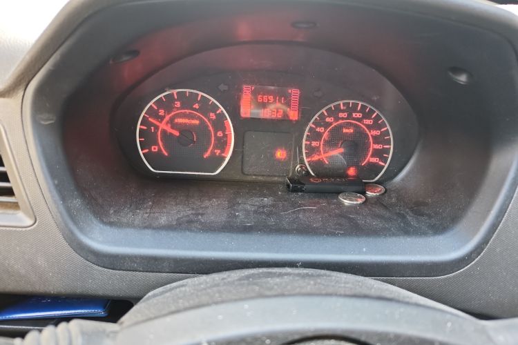 五菱汽车 五菱荣光S 2023款 1.5L 基本型 5/7座中控内饰14