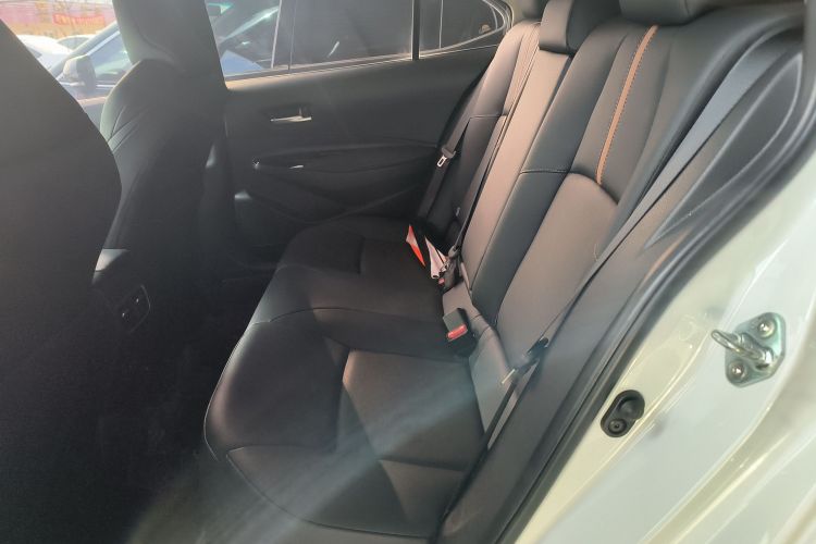 丰田 凌尚 2023款 2.0L 豪华版中控内饰7004