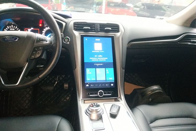 福特 蒙迪欧 2020款 EcoBoost 200 时尚型中控内饰16