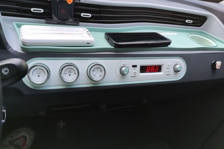 五菱汽车 宏光MINIEV 2021款 马卡龙臻享款 磷酸铁锂中控内饰16