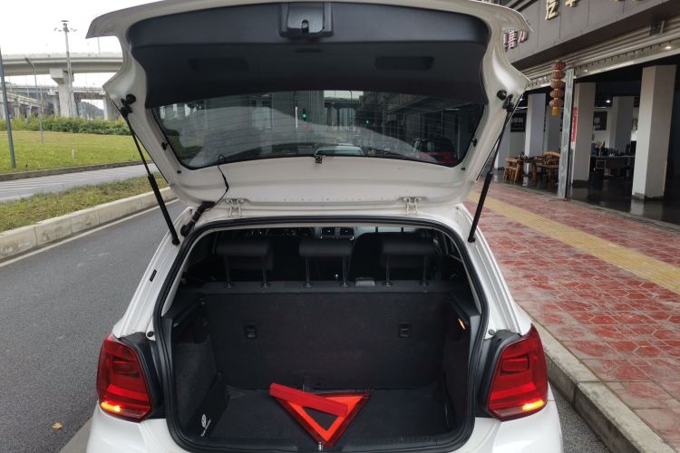 大众 Polo 2016款 1.4L 自动风尚型局部细节23