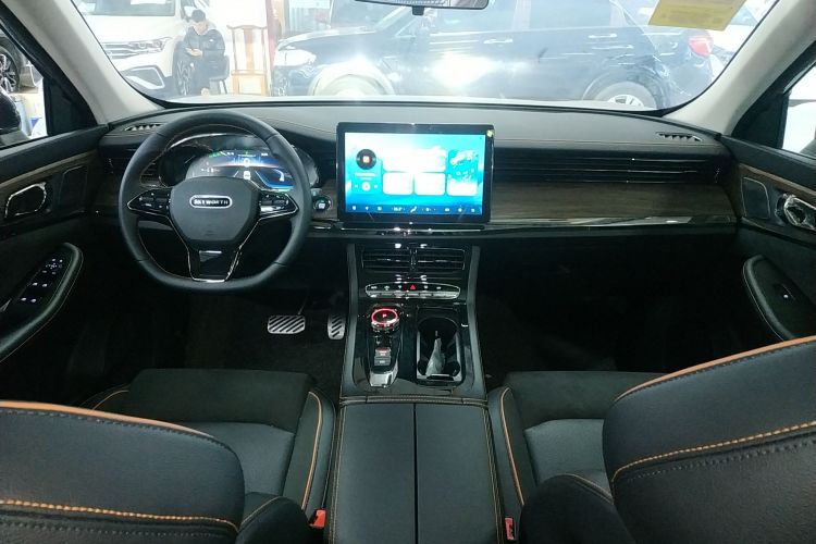 创维汽车 创维HT-i 2022款 1.5L PHEV 205KM 智行版Plus中控内饰12