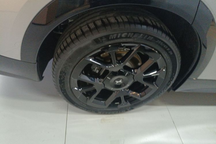 小鹏G7 2025款 702 超长续航 Max车身外观6002