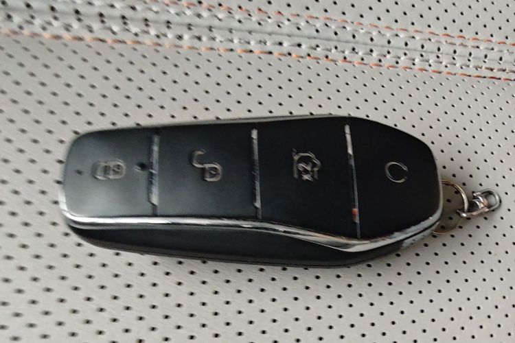 比亚迪 秦PLUS 2024款 荣耀版 DM-i 55KM领先型中控内饰11