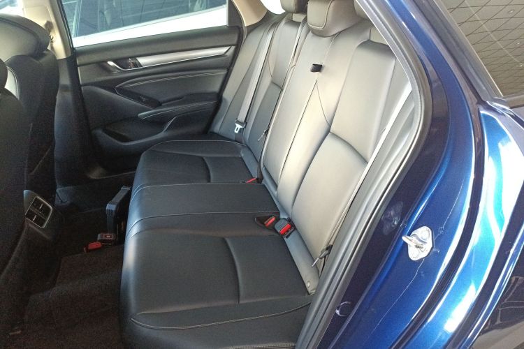 本田 英仕派 2019款 260TURBO 精致版 国VI中控内饰7004