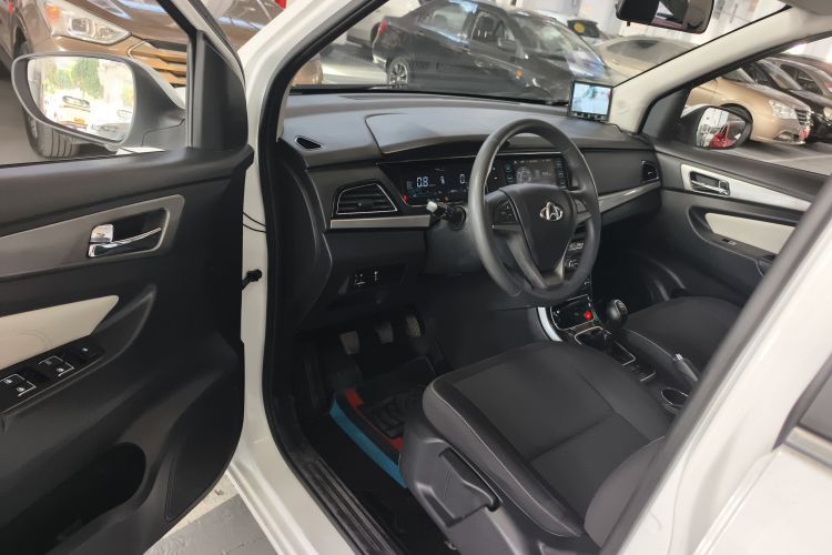 长安凯程 长安欧尚A600 2018款 1.5L 手动精英型中控内饰20