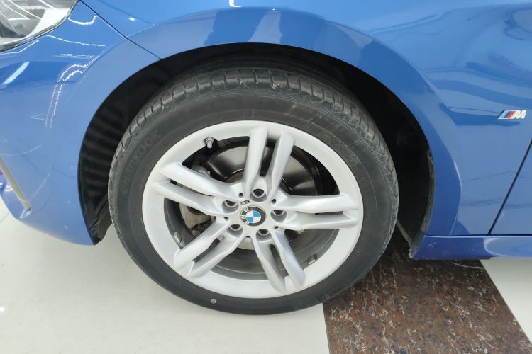 宝马1系 2020款 120i M运动套装车身外观6007