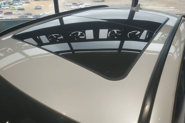 宝马2系旅行车 2016款 218i 领先型局部细节57