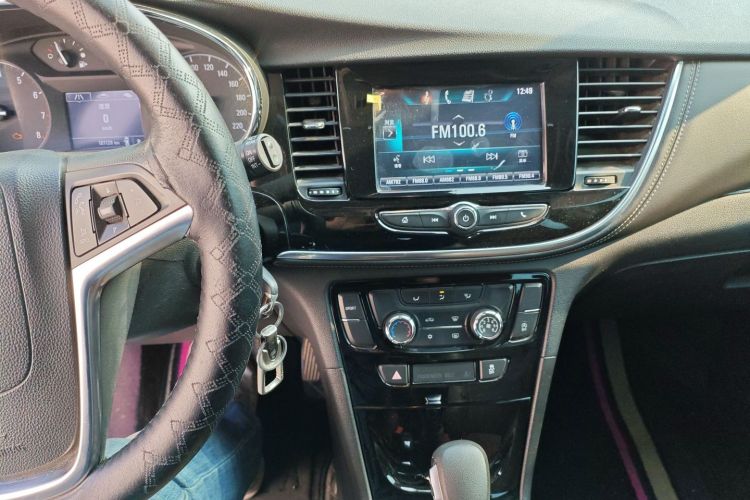 别克 昂科拉 2018款 18T 自动两驱都市领先型中控内饰16