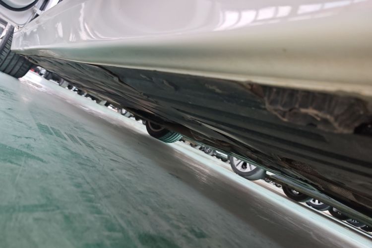 宝马3系 2019款 320Li 时尚型局部细节9002