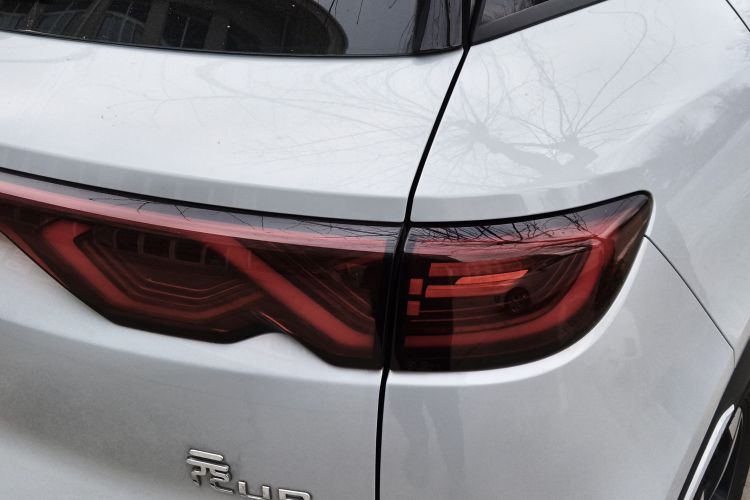 比亚迪 元UP 2024款 401KM 领先型车身外观9