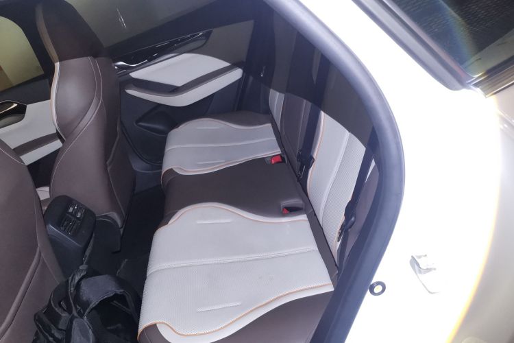 比亚迪 秦PLUS 2024款 荣耀版 EV 510KM领先型中控内饰21