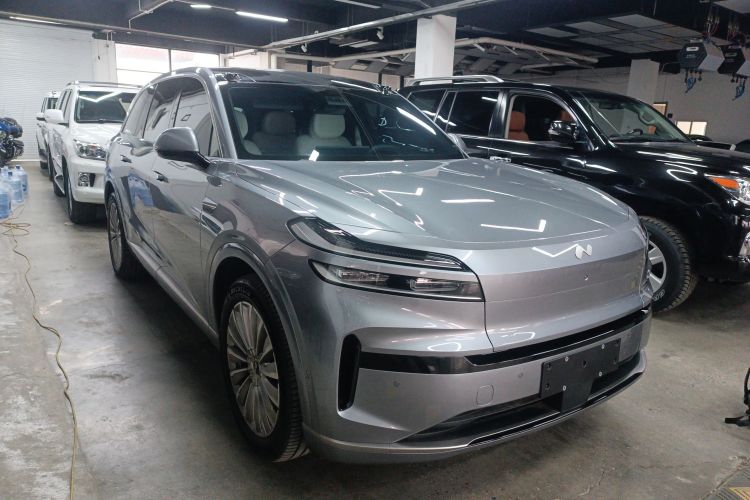 乐道L90 2025款 Max 六座版车身外观3