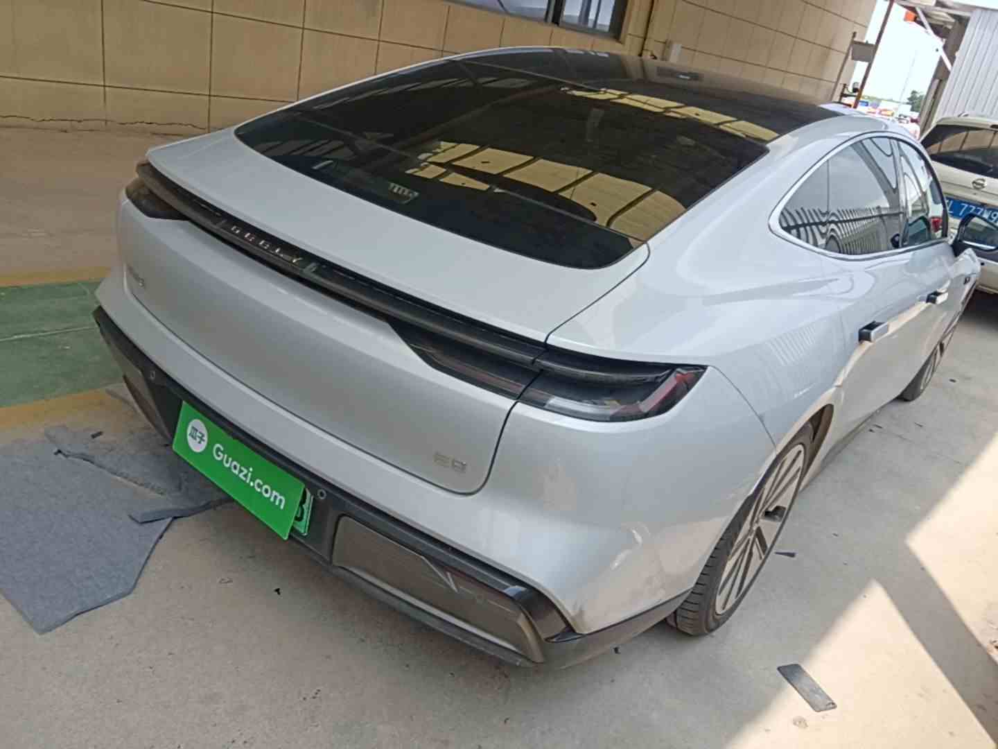 吉利银河 银河E8 2024款 665km 后驱星舰 远航版(5)