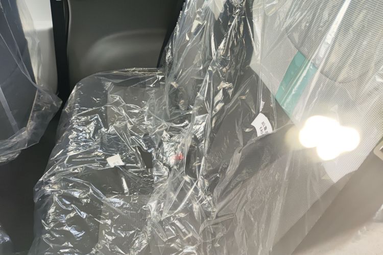 长安启源 长安Lumin 2025款 205km 香沁款中控内饰7004