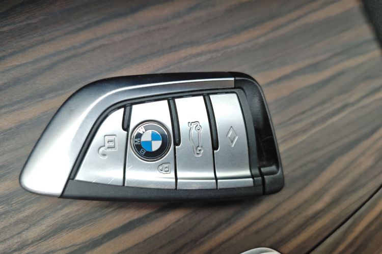 宝马5系 2023款 530Li 领先型 豪华套装中控内饰11