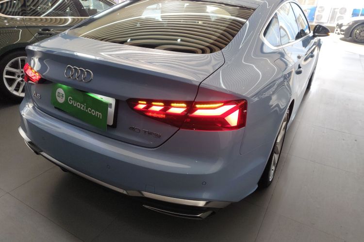 奥迪A5 2024款 Sportback 40 TFSI 时尚动感型车身外观7