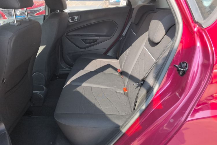 福特 嘉年华 2013款 两厢 1.5L 自动时尚型中控内饰21