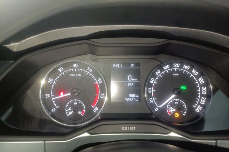 斯柯达 速派 2016款 TSI280 DSG前行版中控内饰14