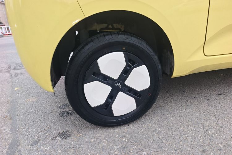 五菱汽车 宏光MINIEV 2024款 第三代 215km 进阶版车身外观6008