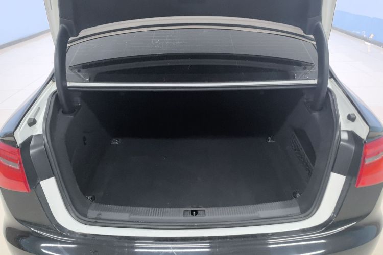 奥迪A6L 2015款 TFSI 百万纪念智领型局部细节23